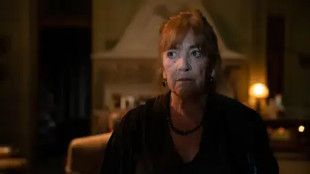 Stara wariatka - galeria zdjęć - filmweb