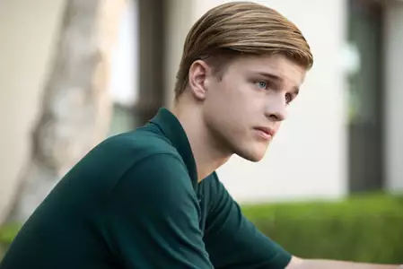 Lekkie jak pi&oacute;rko - galeria zdjęć - filmweb