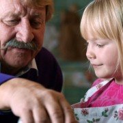 Magiczne święta Kacpra i Emmy - galeria zdjęć - filmweb