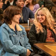 The Sex Lives of College Girls - galeria zdjęć - filmweb