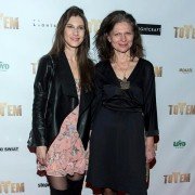 Totem - galeria zdjęć - filmweb