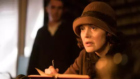 Resistance - galeria zdjęć - filmweb