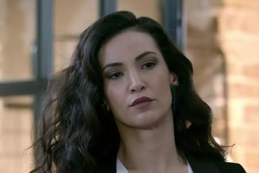 Zranione ptaki - galeria zdjęć - filmweb