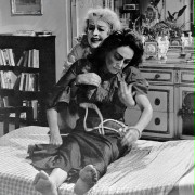 Co się zdarzyło Baby Jane? - galeria zdjęć - filmweb