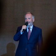 Un homme pressé - galeria zdjęć - filmweb