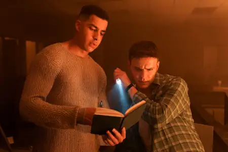 Boston Blue - galeria zdjęć - filmweb