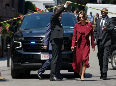 Boston Blue - galeria zdjęć - filmweb