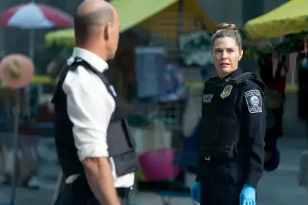 Boston Blue - galeria zdjęć - filmweb