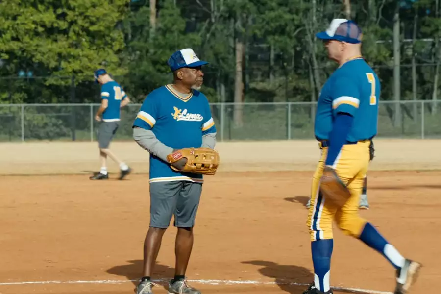 Lodge 49 - galeria zdjęć - filmweb