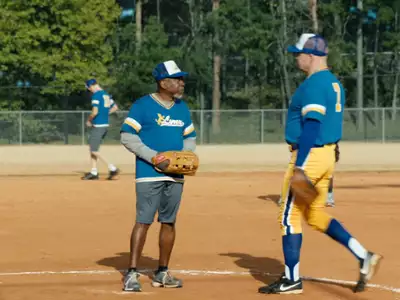 Lodge 49 - galeria zdjęć - filmweb