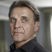 David Rasche w Zagubiony czas