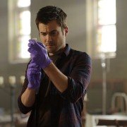 Helix - galeria zdjęć - filmweb