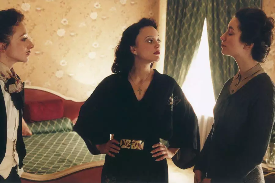 Niczego nie żałuję - Edith Piaf - galeria zdjęć - filmweb