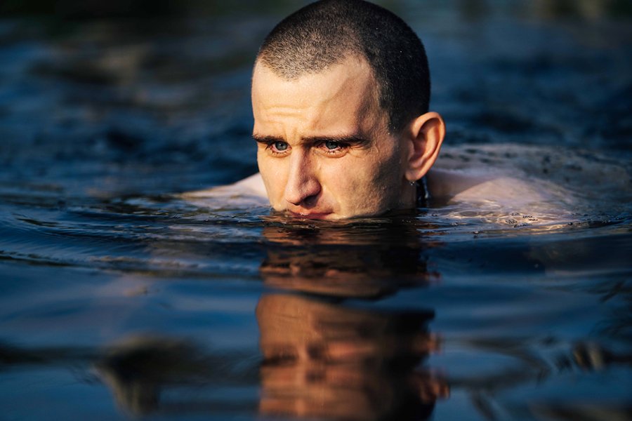 Seks, miłość & BDSM (recenzja filmu Pillion)