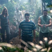 Dziewięć trup&oacute;w w meksykańskiej kostnicy - galeria zdjęć - filmweb