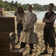 Crossbones - galeria zdjęć - filmweb