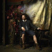 Crossbones - galeria zdjęć - filmweb
