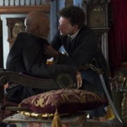 Crossbones - galeria zdjęć - filmweb