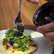 Ugly Delicious - galeria zdjęć - filmweb