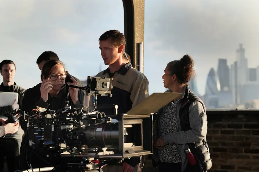 Łobuz - galeria zdjęć - filmweb