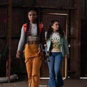 Naomi - galeria zdjęć - filmweb