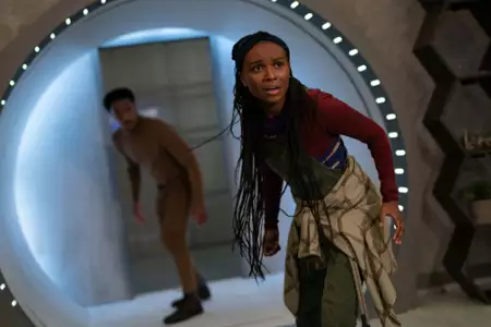 Naomi - galeria zdjęć - filmweb
