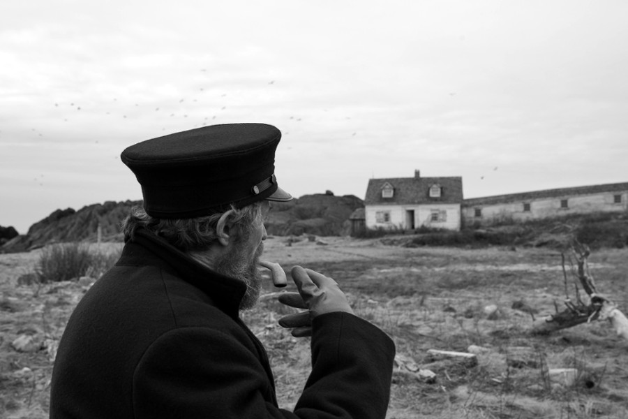 Światełko w mroku (recenzja filmu Lighthouse)