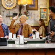 Superior Donuts - galeria zdjęć - filmweb
