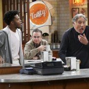 Superior Donuts - galeria zdjęć - filmweb