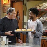 Superior Donuts - galeria zdjęć - filmweb