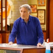 Superior Donuts - galeria zdjęć - filmweb