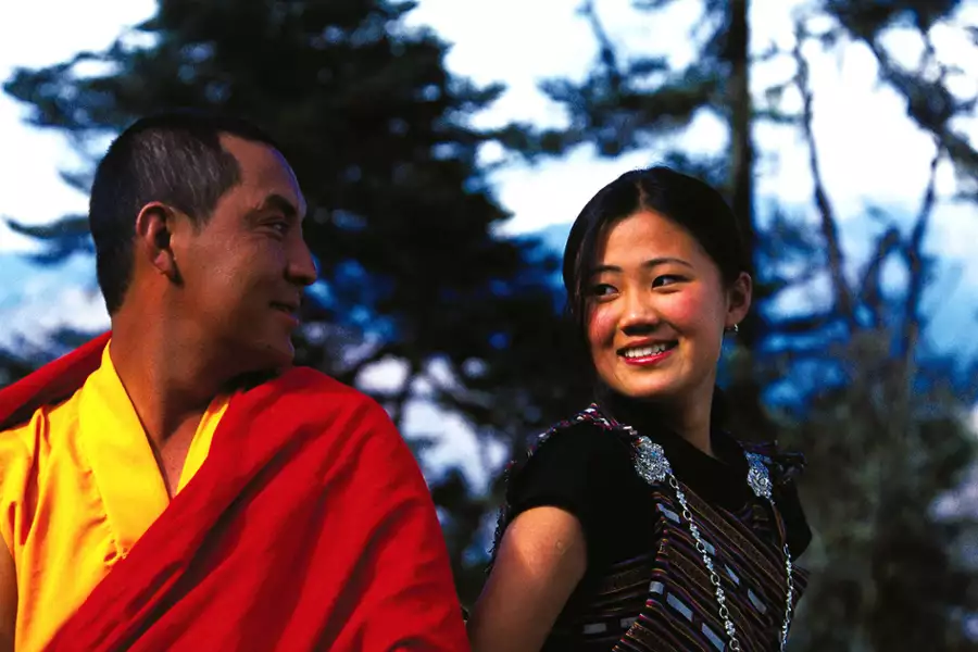 Podr&oacute;żnicy i magowie - galeria zdjęć - filmweb