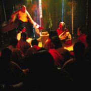 Travellers and Magicians - galeria zdjęć - filmweb