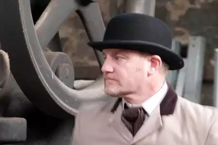 Sherlock Holmes i dinozaury - galeria zdjęć - filmweb