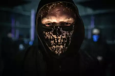 Moloch - galeria zdjęć - filmweb