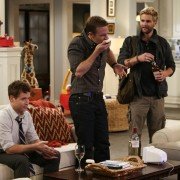 Friends with Better Lives - galeria zdjęć - filmweb