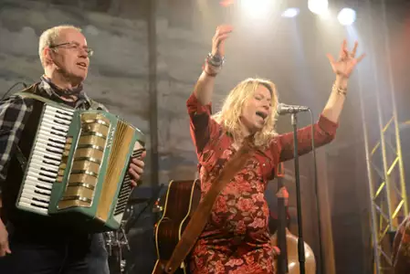 Niebo na ziemi - galeria zdjęć - filmweb