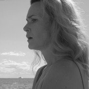 Solace - galeria zdjęć - filmweb