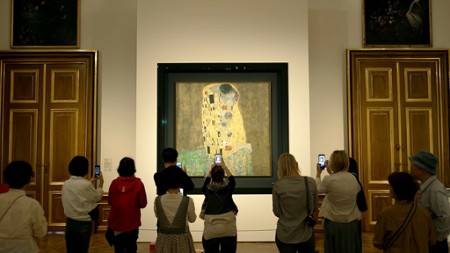 Pocałunek Klimta. O obrazach mistrza Secesji Wiedeńskiej - galeria zdjęć - filmweb