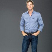 Friend Request - galeria zdjęć - filmweb