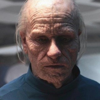 Peter Weyland