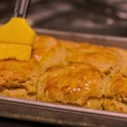 High on the Hog: How African American Cuisine Transformed America - galeria zdjęć - filmweb