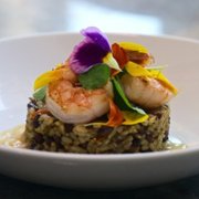 High on the Hog: How African American Cuisine Transformed America - galeria zdjęć - filmweb