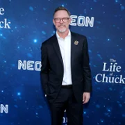 Życie Chucka - galeria zdjęć - filmweb