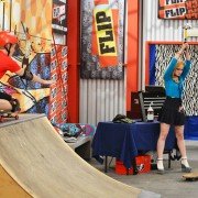 Liv and Maddie - galeria zdjęć - filmweb