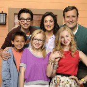 Liv and Maddie - galeria zdjęć - filmweb