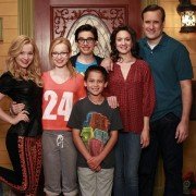 Liv and Maddie - galeria zdjęć - filmweb