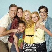 Liv and Maddie - galeria zdjęć - filmweb