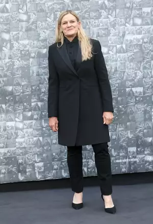 Lee. Na własne oczy - galeria zdjęć - filmweb