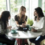 Girlfriends' Guide to Divorce - galeria zdjęć - filmweb